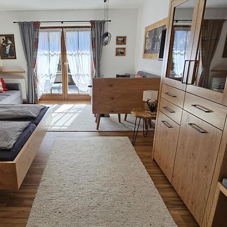 Haus Kirchplatz Apartment Reit im Winkl Bagian luar foto