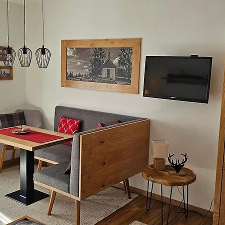 Haus Kirchplatz Apartment Reit im Winkl Bagian luar foto