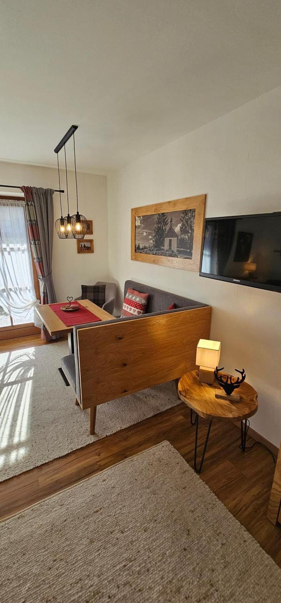 Haus Kirchplatz Apartment Reit im Winkl Bagian luar foto